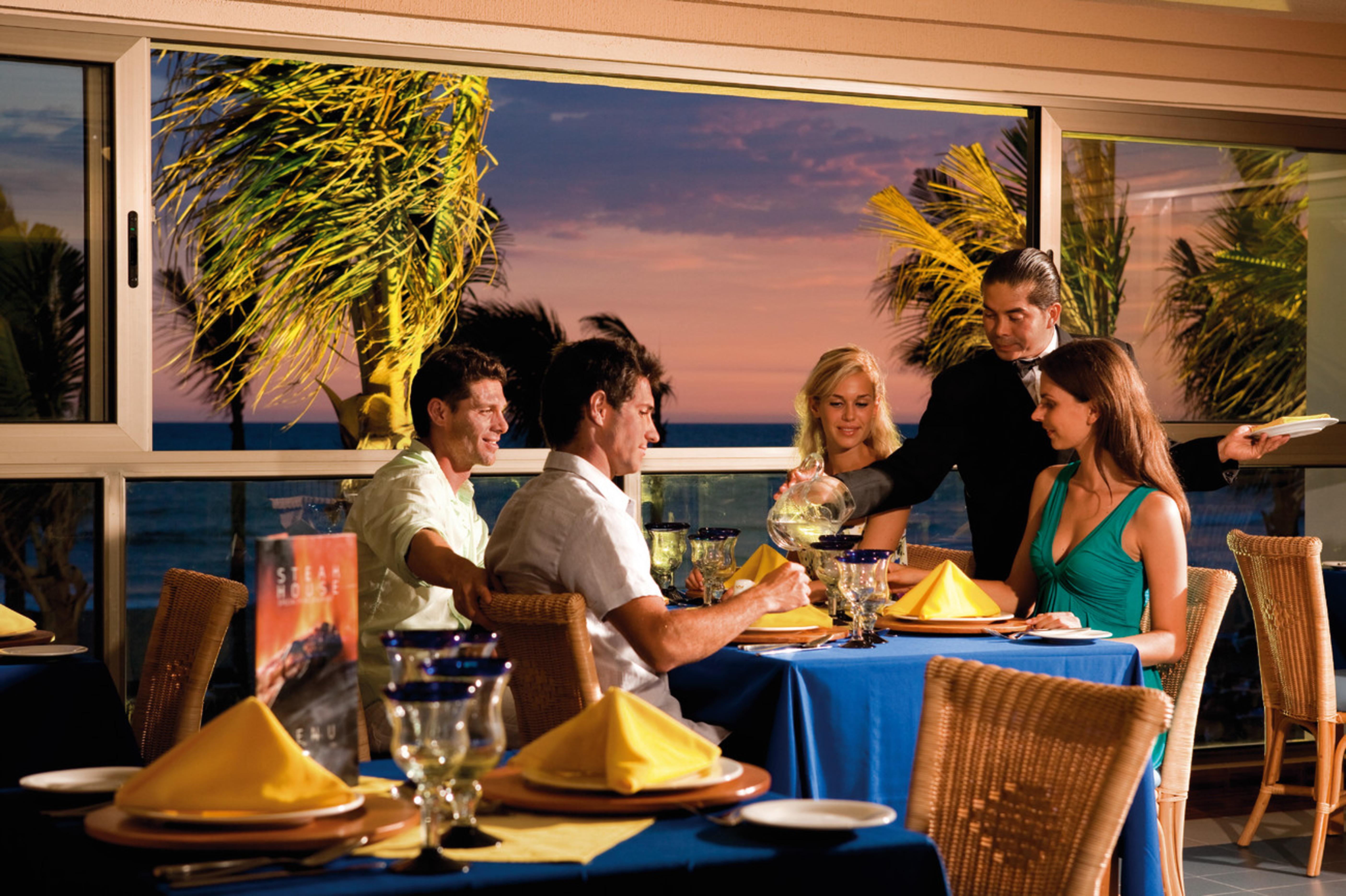 Riu Emerald Bay Mazatlán Restaurant photo